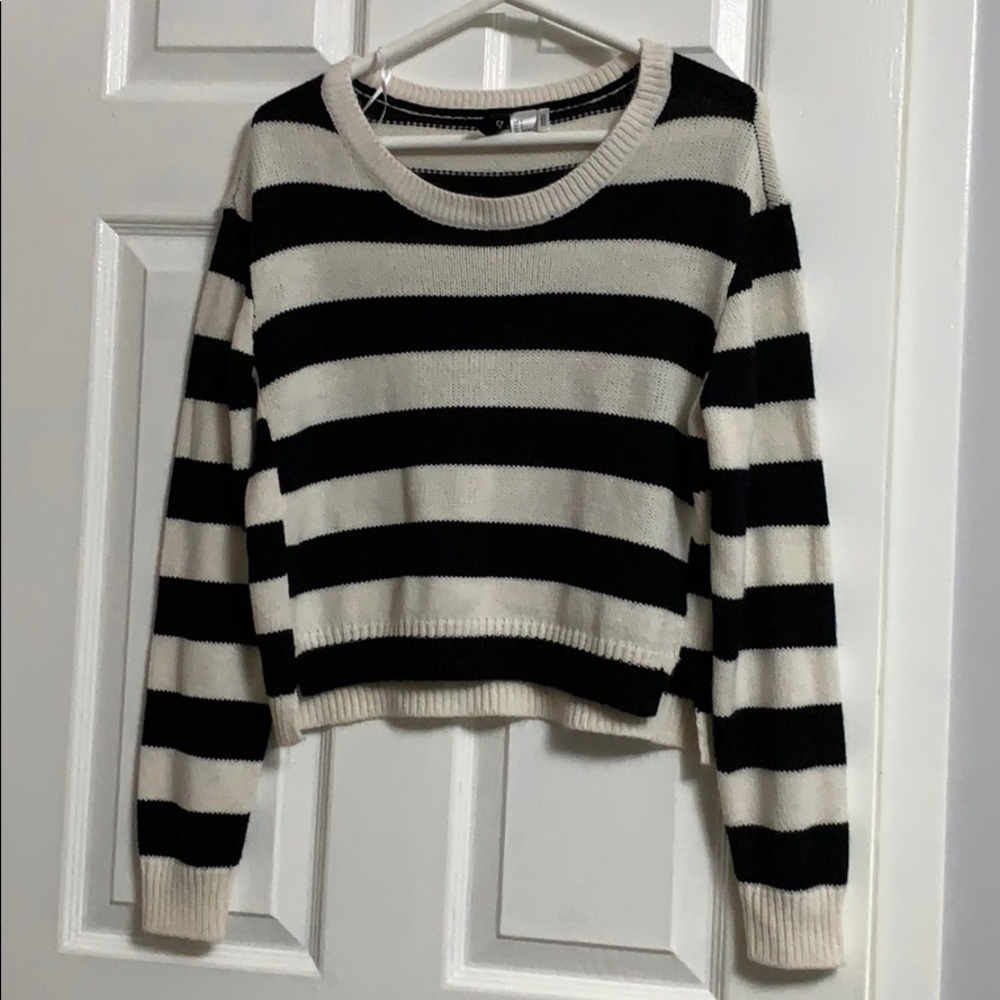 Black and white sweater